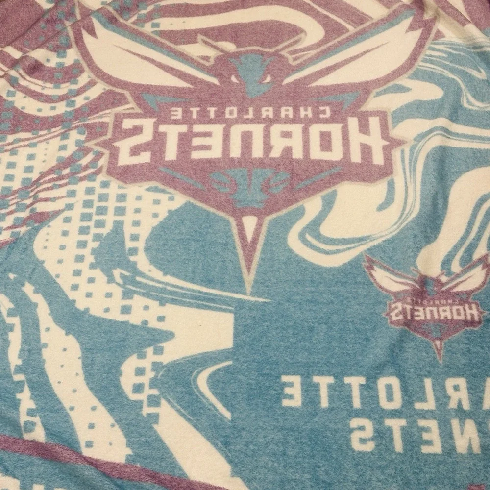 Official NBA Licensed Charlotte Hornets‎ 50